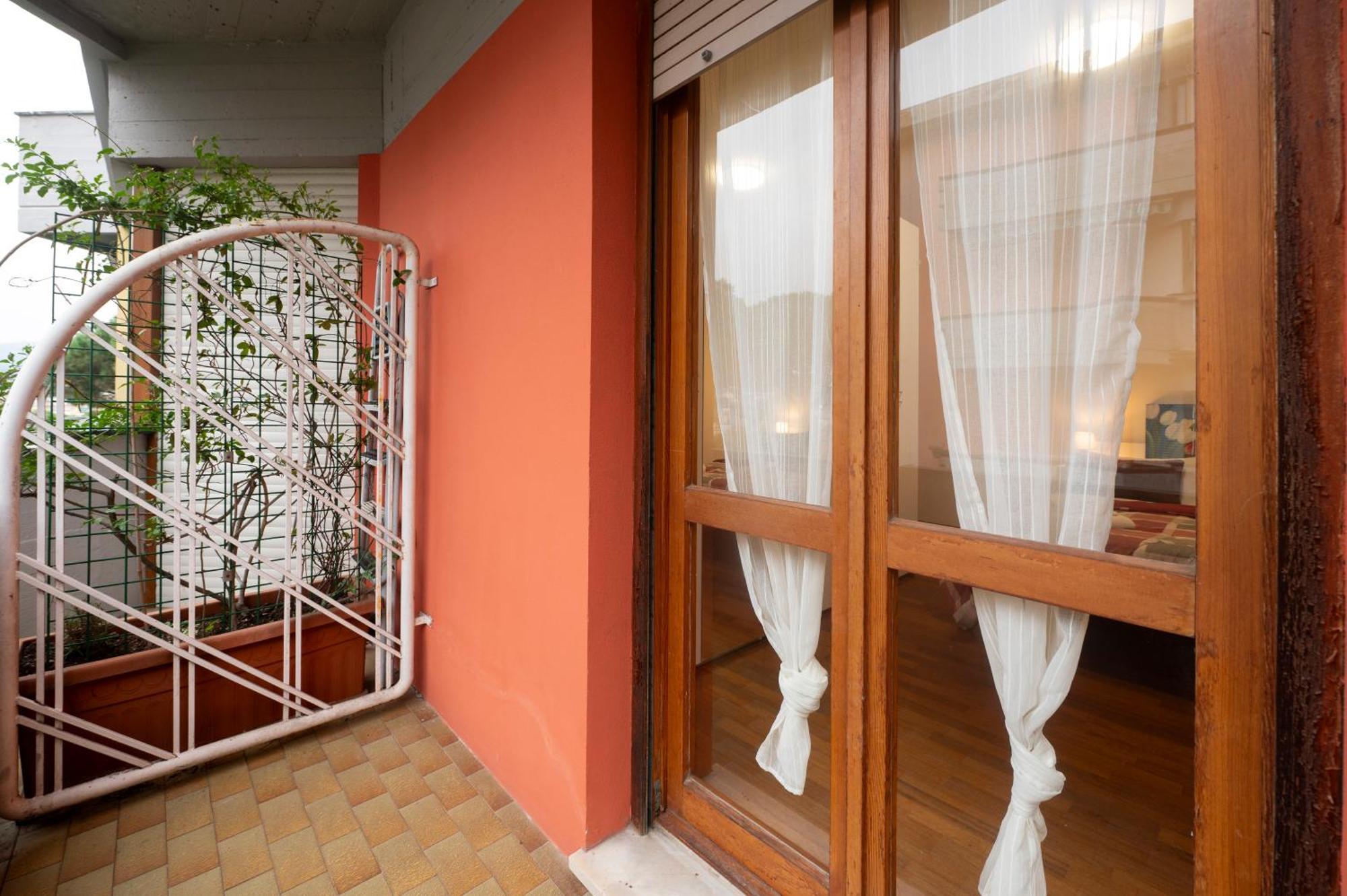 228 - Casa Guarda Stelle - In Residence Con Piscina E Aree Esterne Comuni A 1Km Dal Mare ラッパロ エクステリア 写真